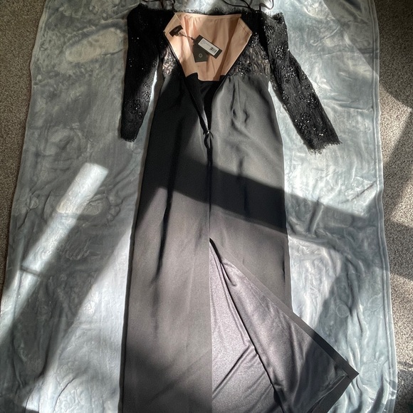 Theia Couture Andrina Lace off the Shoulder Gown, size 10 - Picture 5 of 9